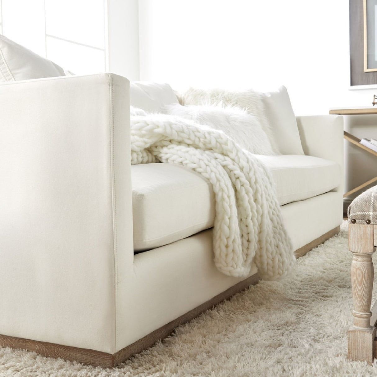 Modern European furniture - White Fabric Sofa - www.oroa.com | Oroa.com