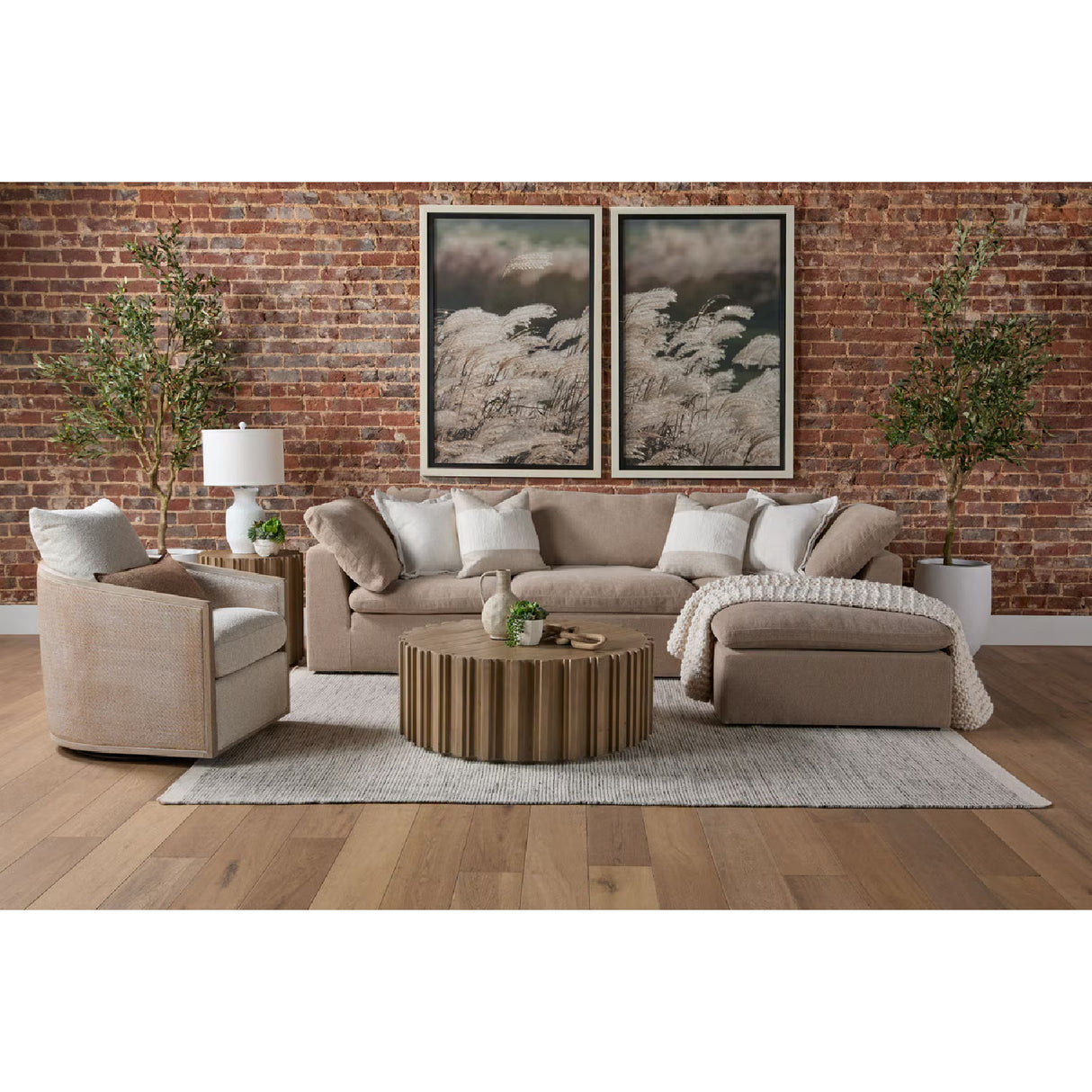 Modern European furniture - Cushioned Modular Sofa Chair - www.oroa.com | Oroa.com