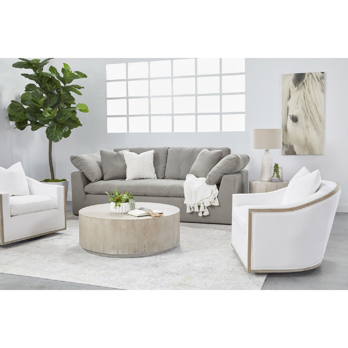 Cushioned Oak Swivel Club Chair | Oroa.com