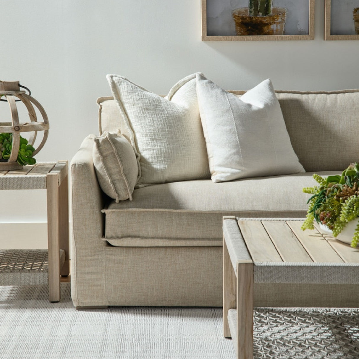 Taper-Armed Outdoor Sofa | Oroa.com