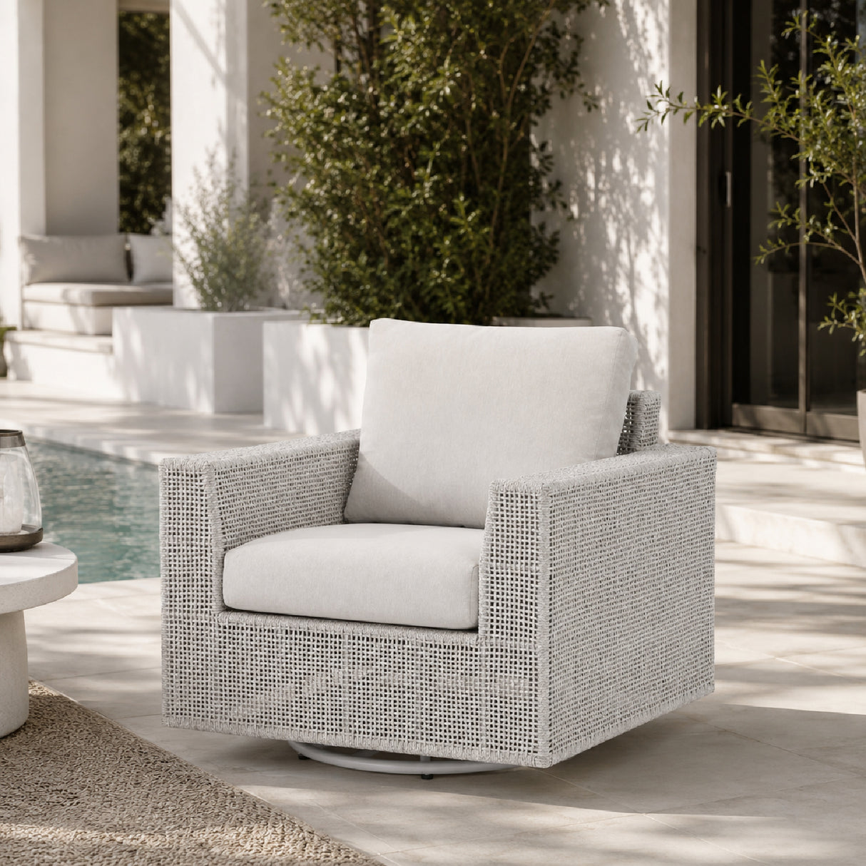 Flat Rope Outdoor Swivel Chair | Oroa.com