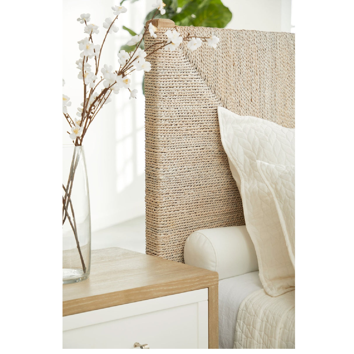 Whitewashed Abaca Rope Bed | Oroa.com