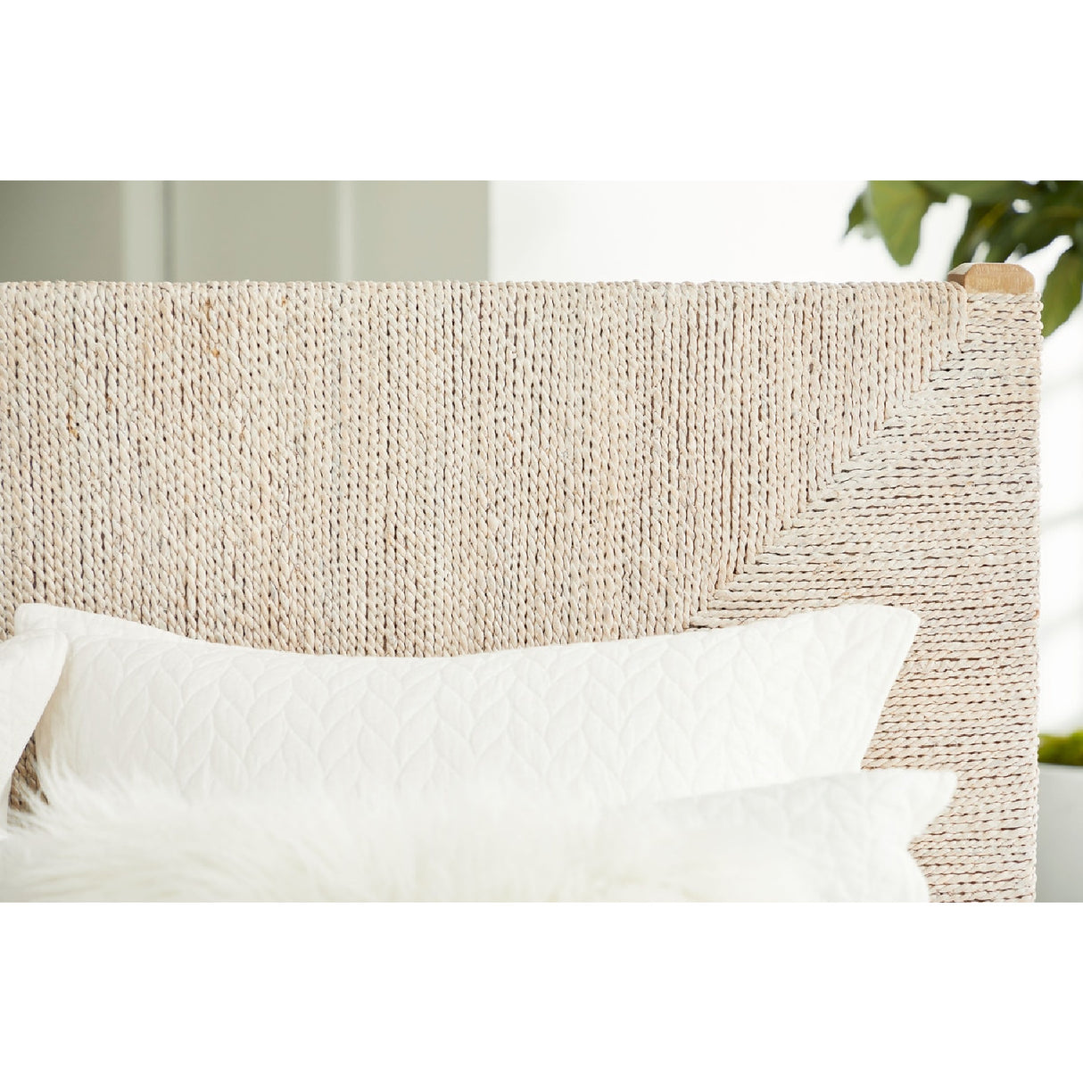 Whitewashed Abaca Rope Bed | Oroa.com