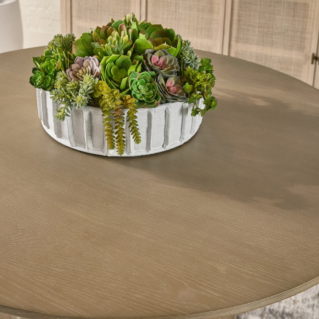 Round Oak Dining Table | Oroa.com