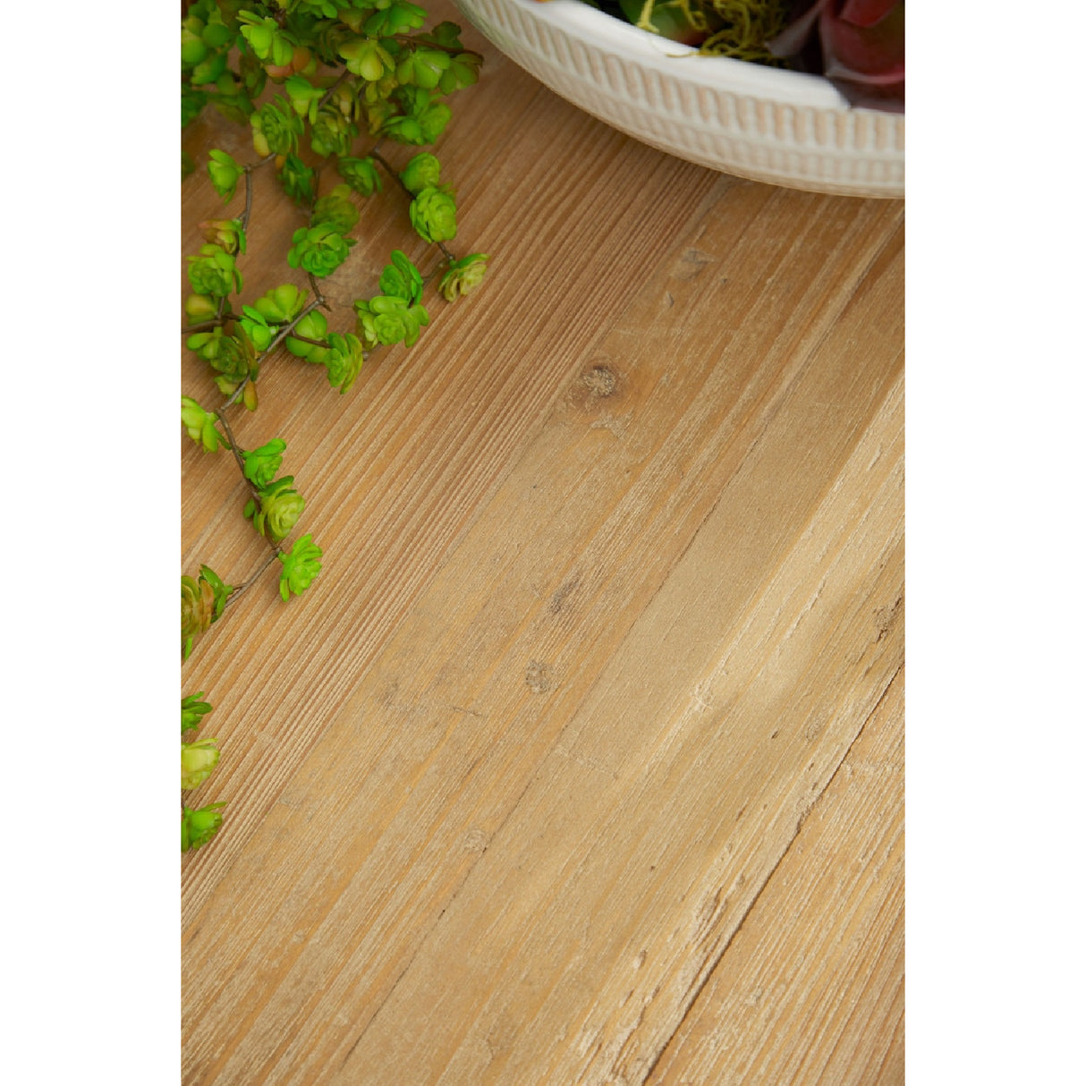 Gray Pine Round Dining Table | Oroa.com