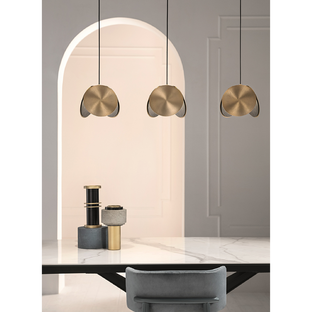 Painted Metal Discs Hanging Lamp | Oroa.com