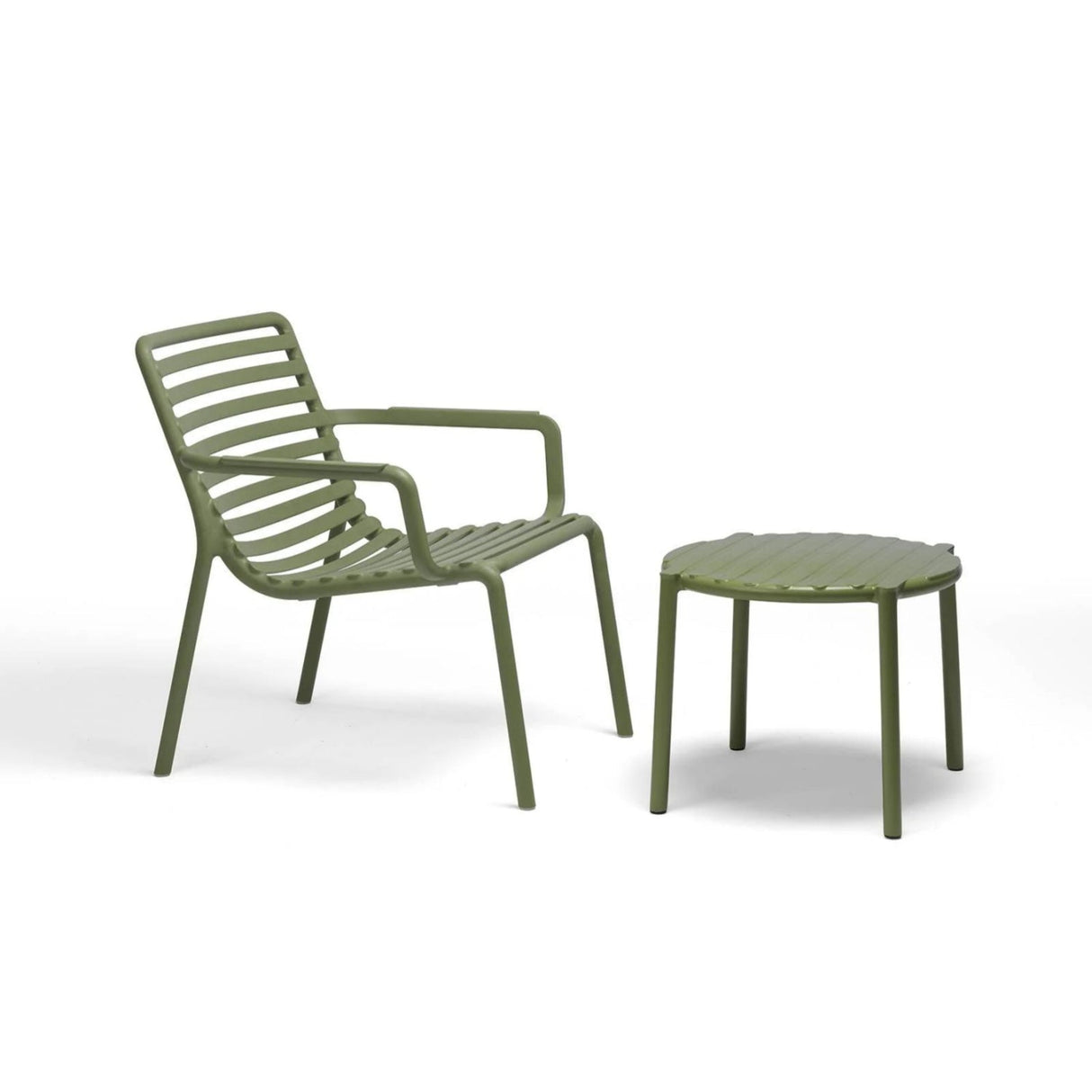 Slatted Round Outdoor Coffee Table | Oroa.com