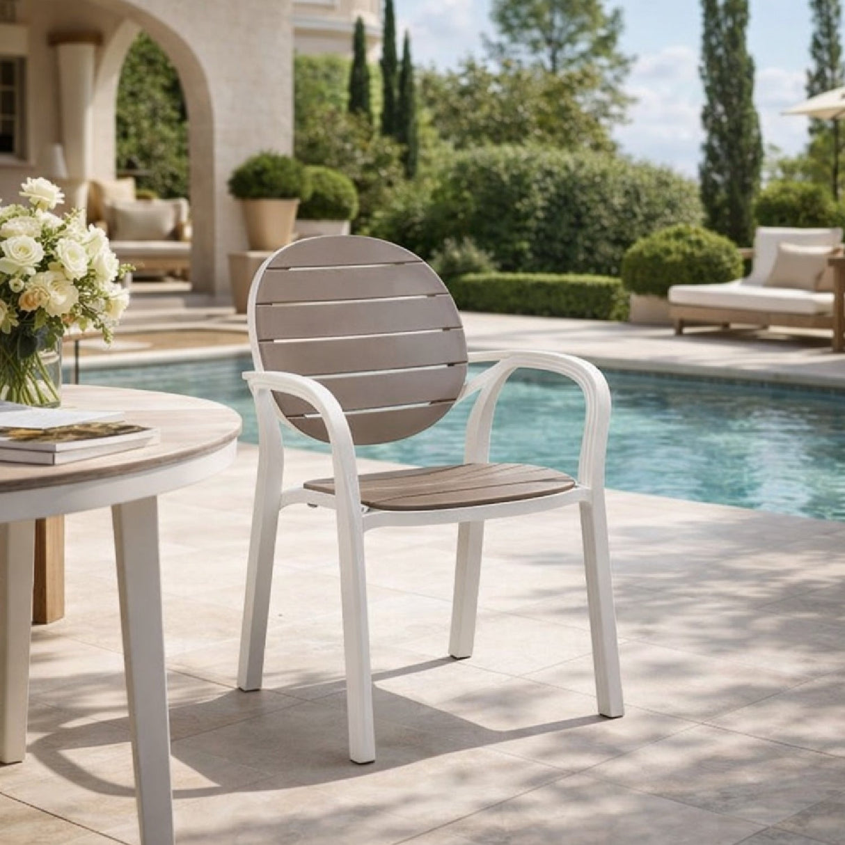 Round-Back Slatted Armchair | Oroa.com