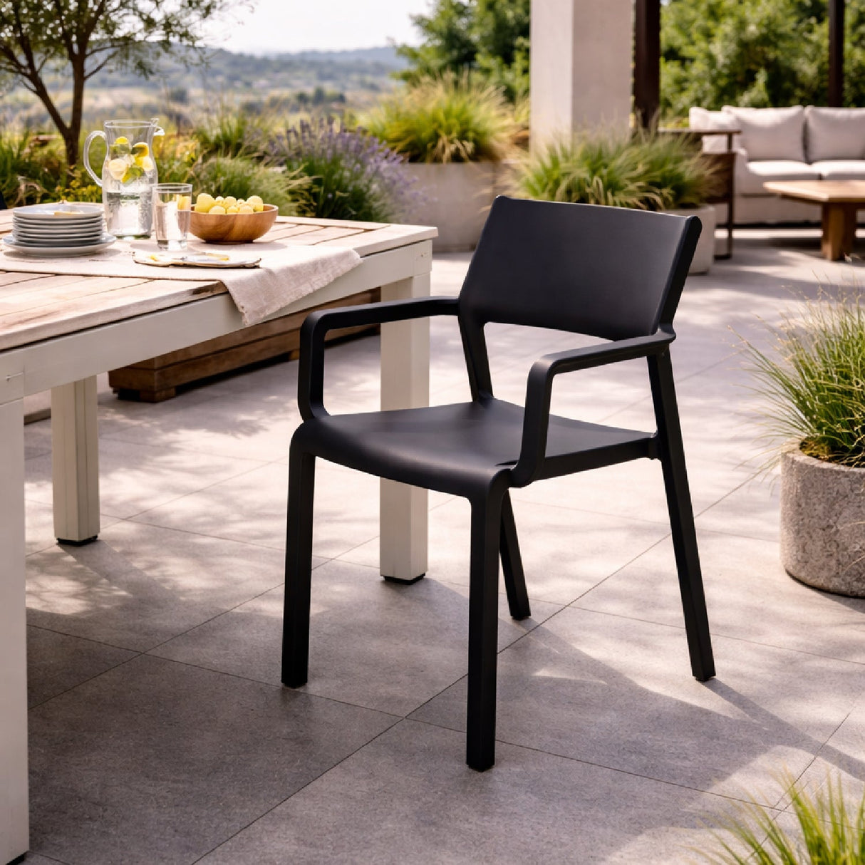 Open-back Outdoor Dining Armchair | Oroa.com