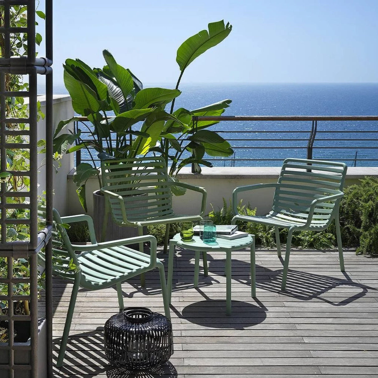 Slatted Stackable Outdoor Lounge Chair | Oroa.com