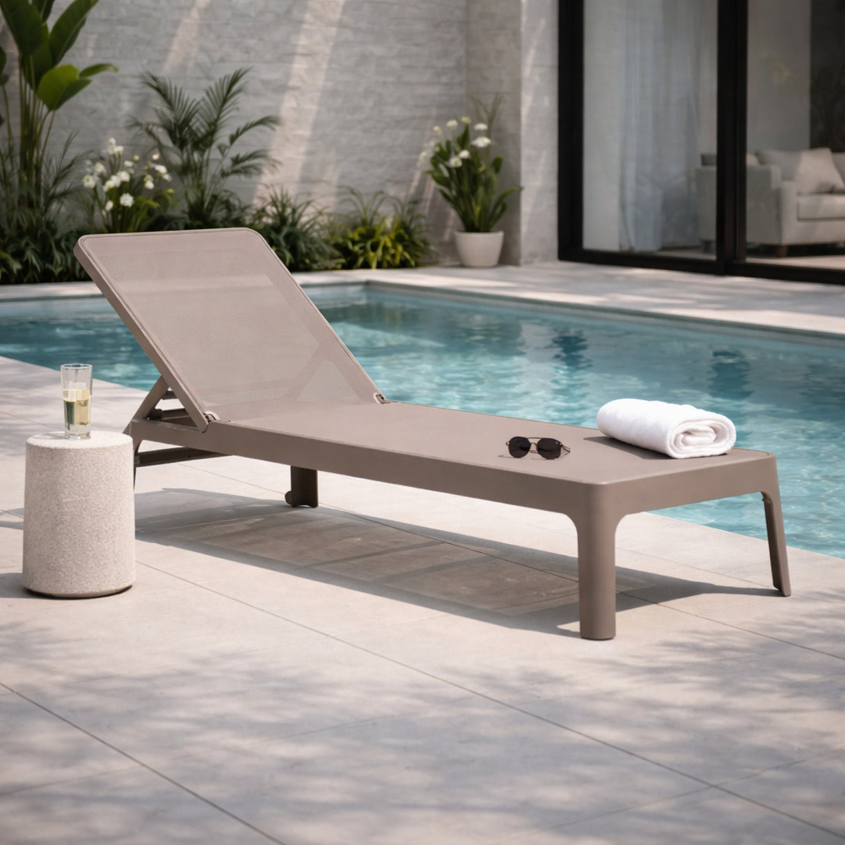 Stackable Fiberglass Outdoor Chaise Lounge | Oroa.com