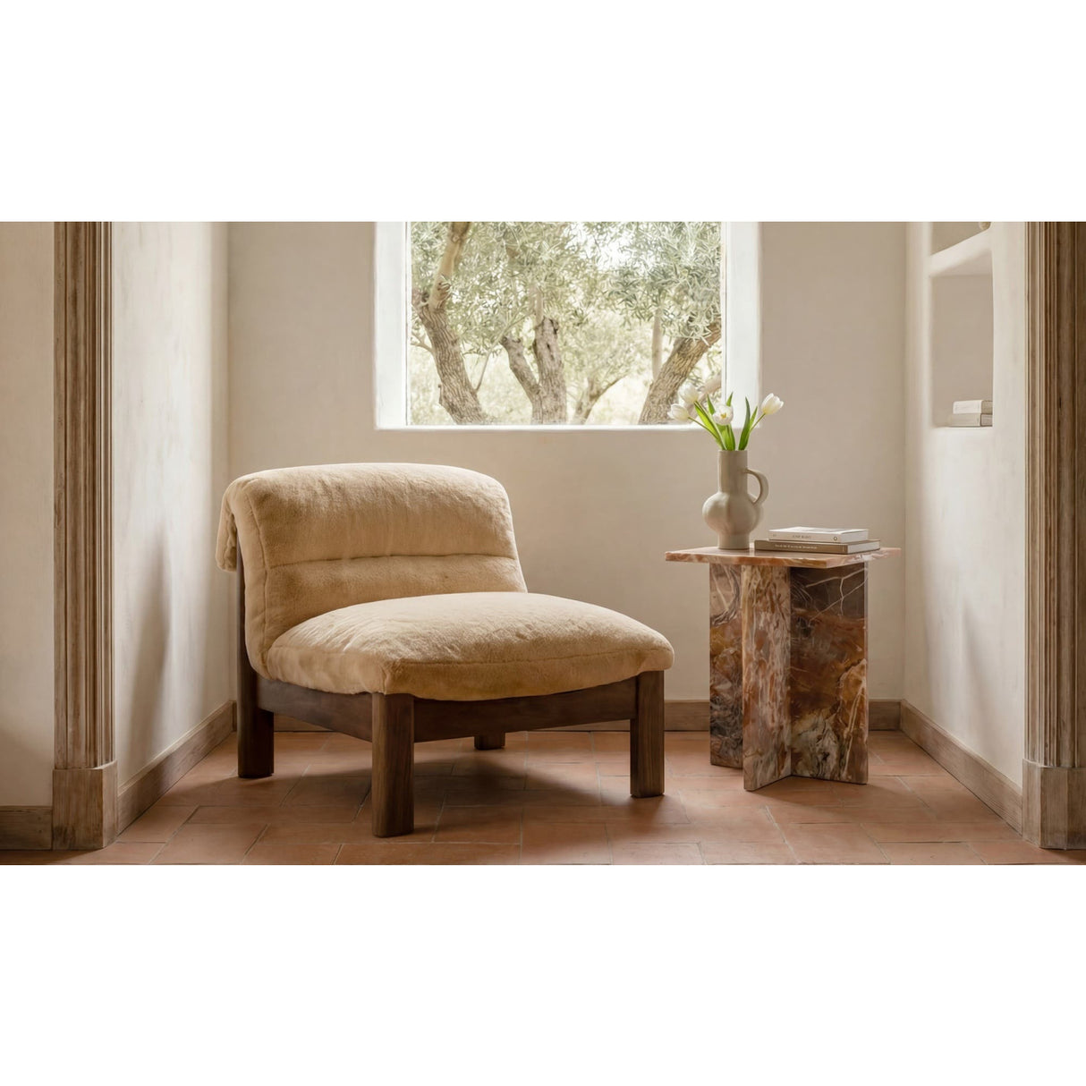Tufted Lounge Chair | Oroa.com
