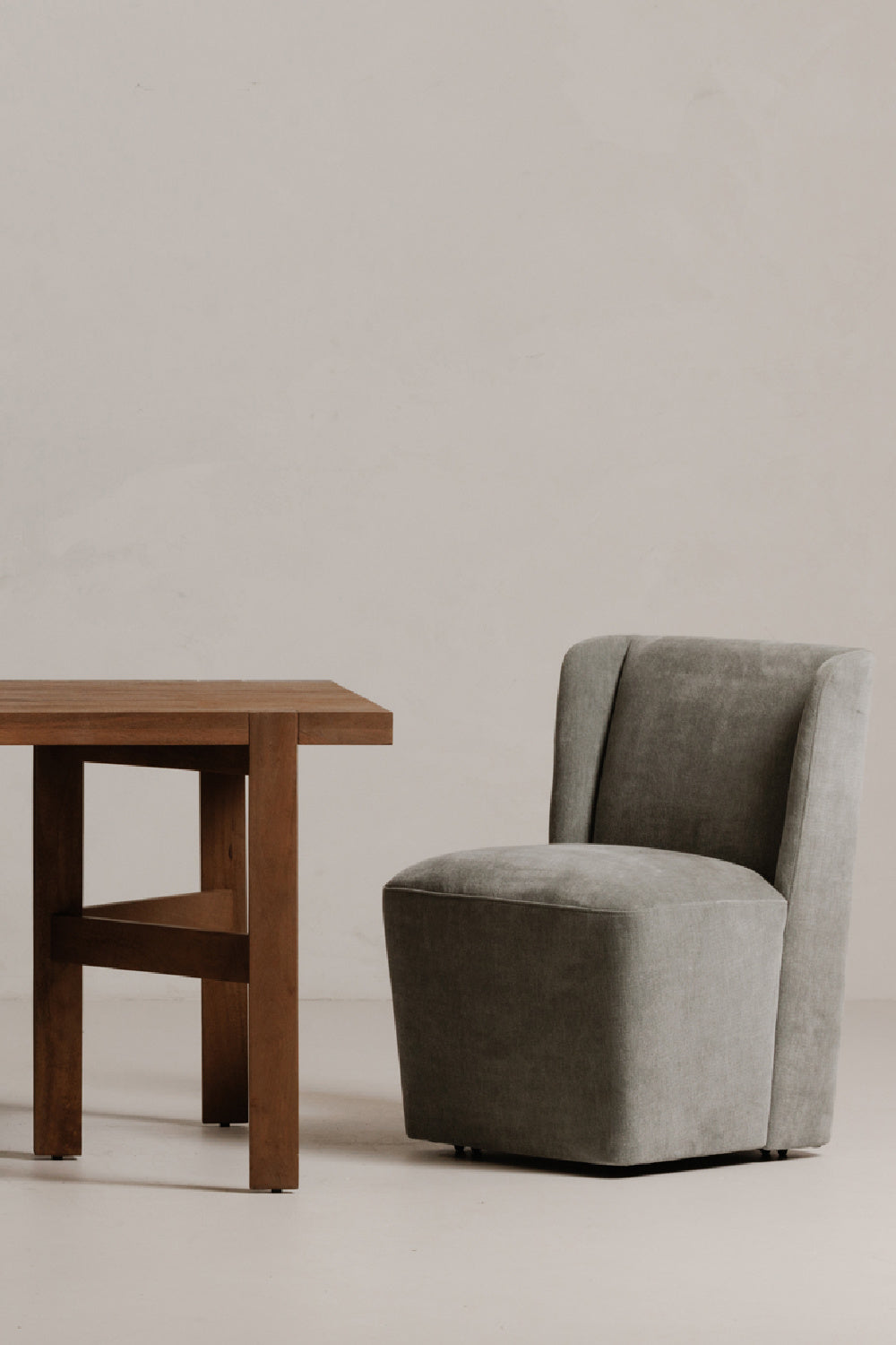 Modern European furniture - Upholstered Rolling Dining Chair - www.oroa.com | Oroa.com
