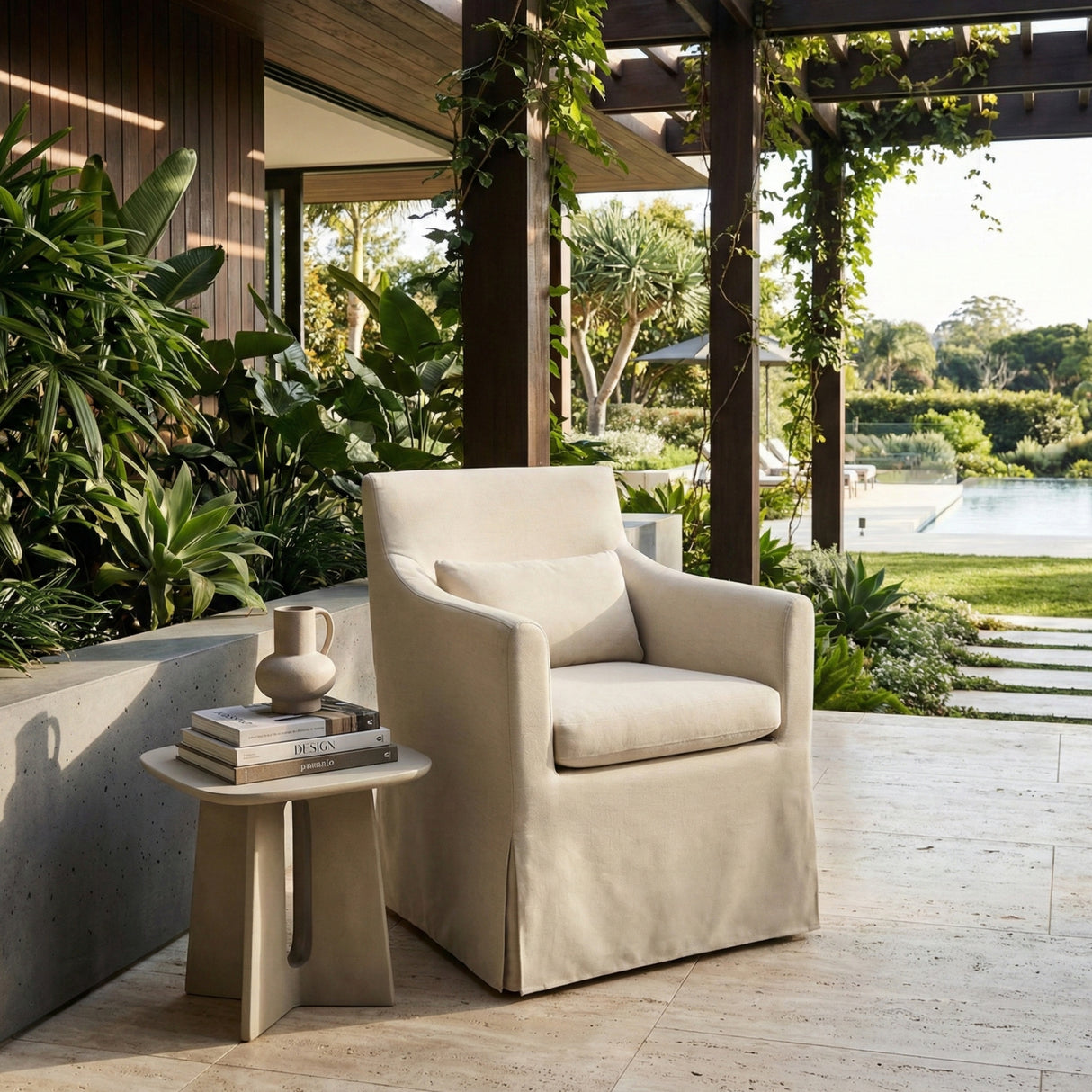 Slipcovered Outdoor Dining Chair | Oroa.com