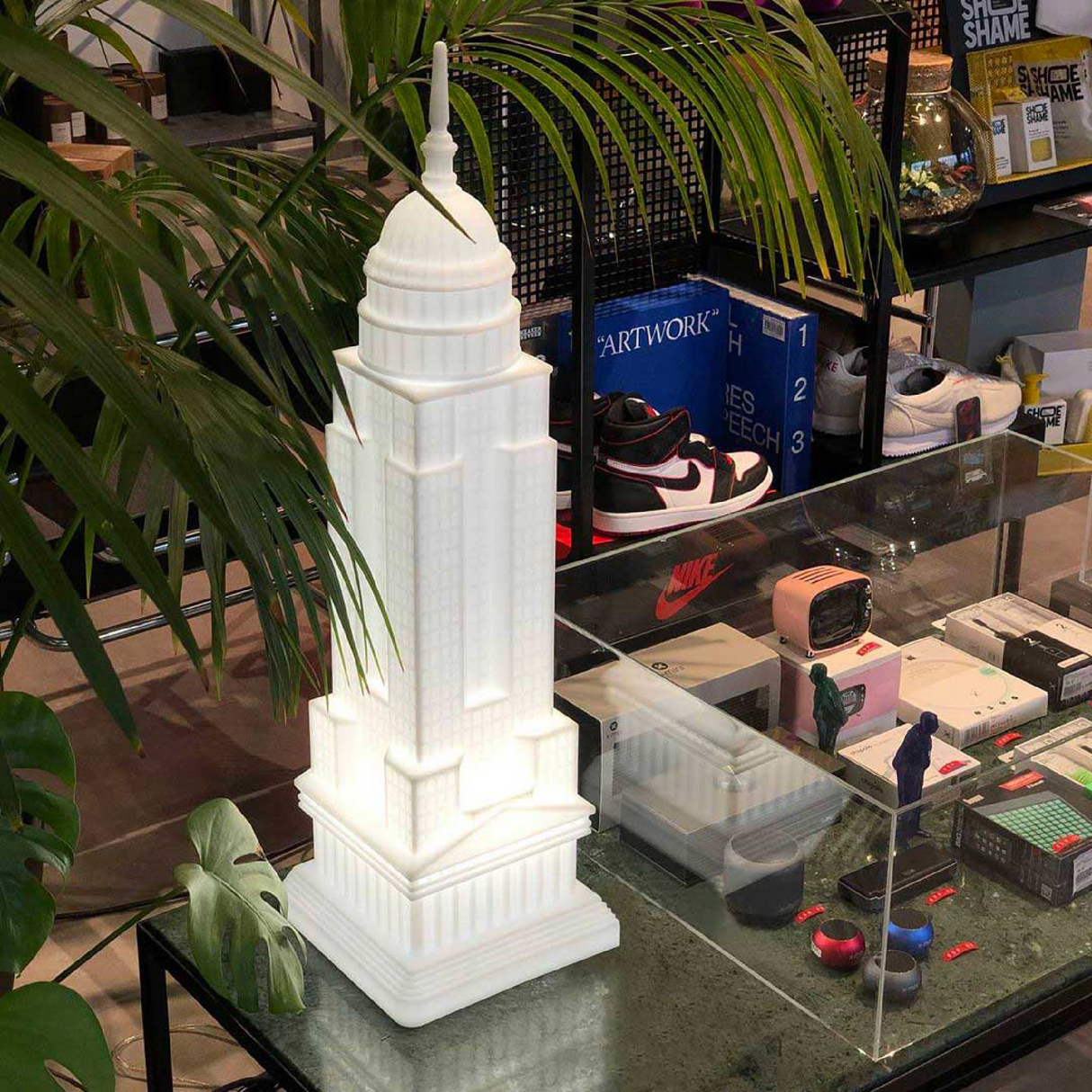 White Architectural Rechargeable LED Lamp | Oroa.com