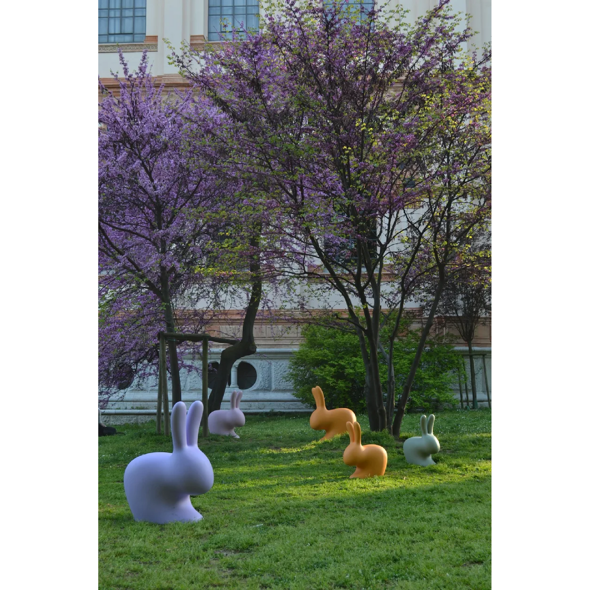 Molded Bunny Chair | Oroa.com