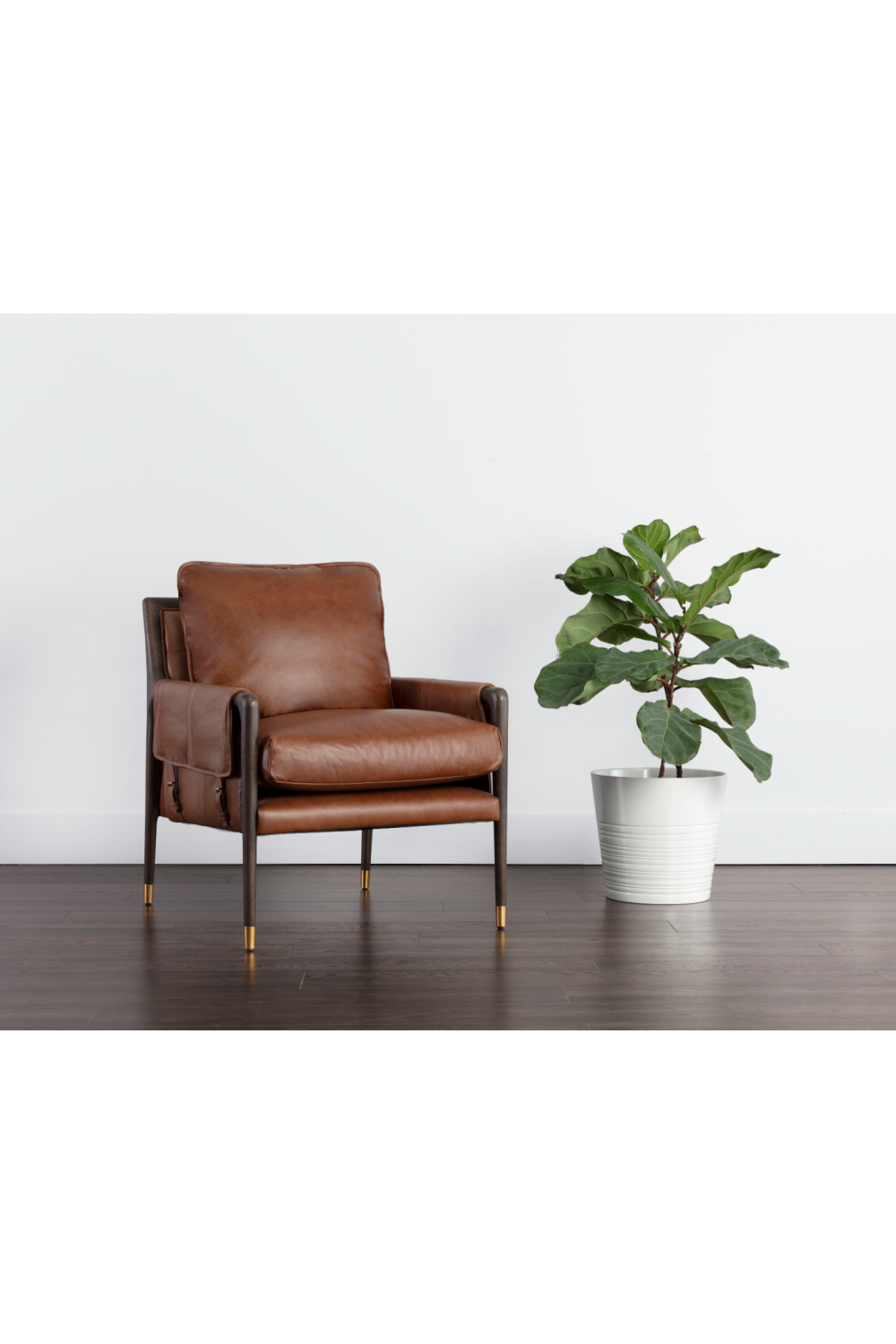 Modern European furniture - Vintage Style Leather Lounge Chair - www.oroa.com | Oroa.com