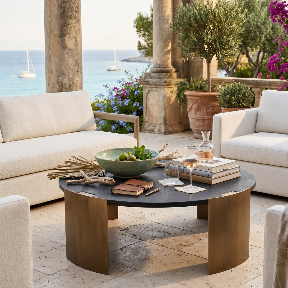 Round Concrete Indoor/Outdoor Coffee Table | Oroa.com