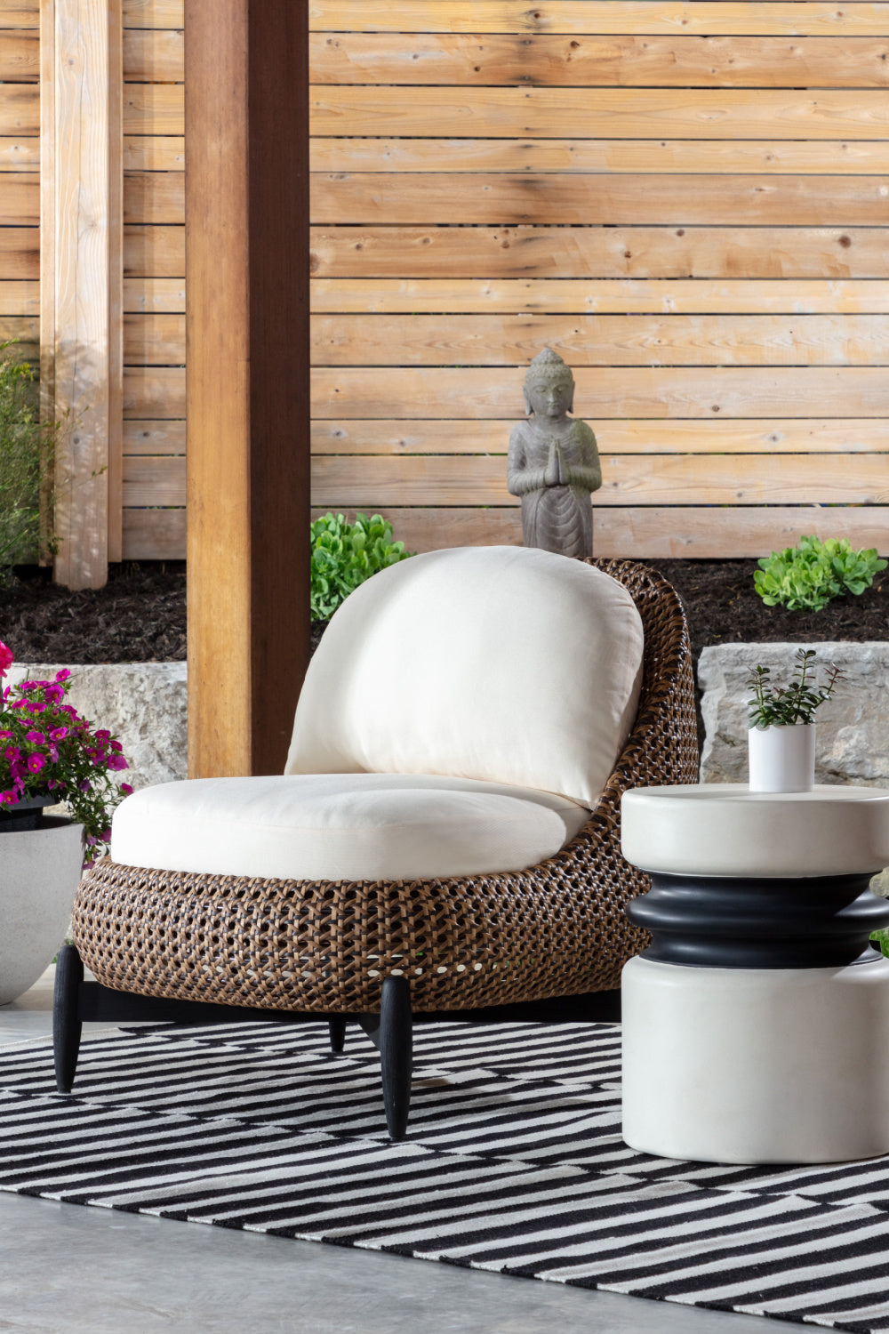 Modern European furniture - Padded Wicker Outdoor Lounge Chair - www.oroa.com | Oroa.com