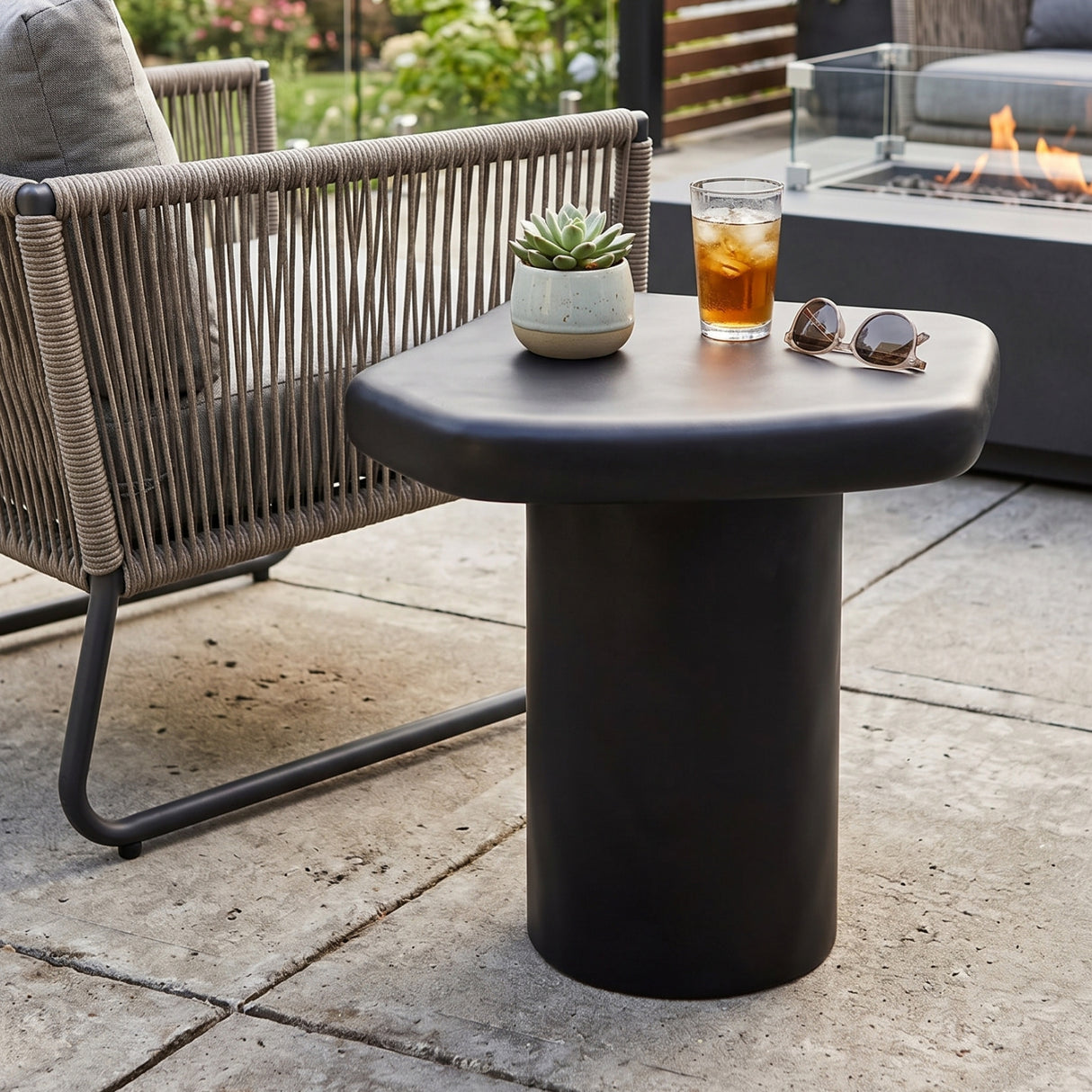 Black Organic-Shaped Indoor/Outdoor End Table | Oroa.com