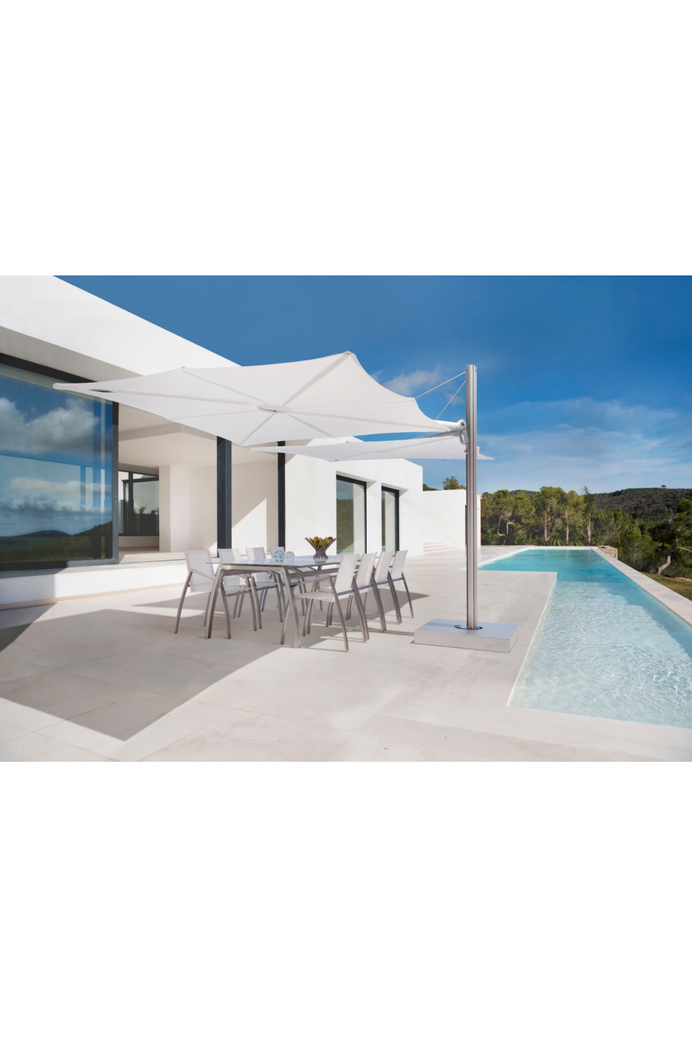 Cantilever Outdoor Umbrella ( 9’ 10’’) | Oroa.com