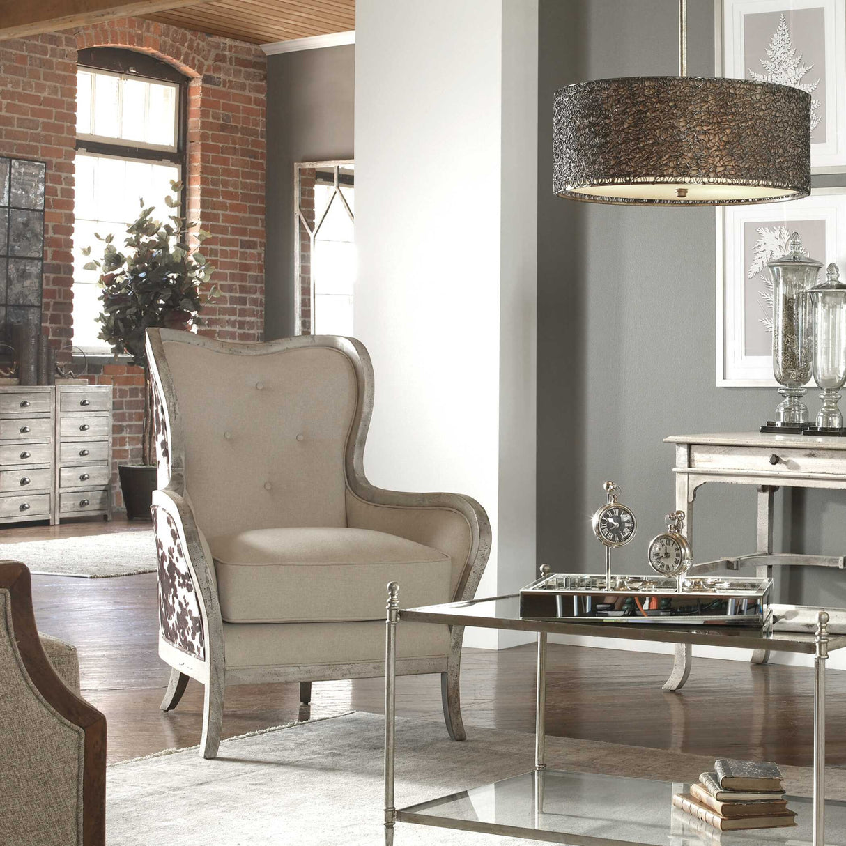 Two-Toned Velvet Back Lounge Chair | Oroa.com