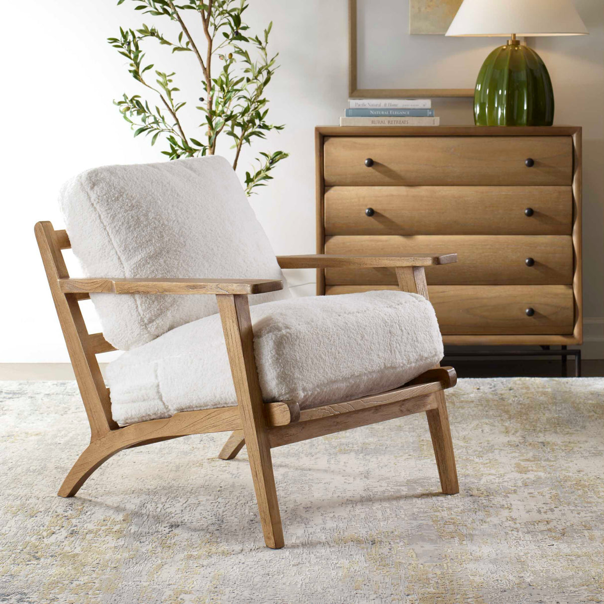 White Sheepskin Cushioned Lounge Chair | Oroa.com