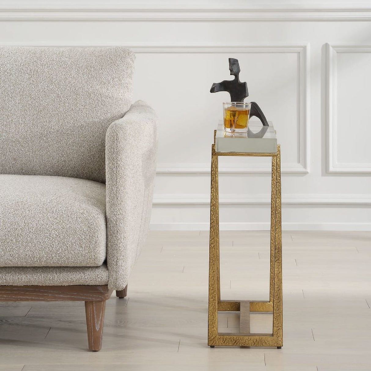 Crystal Top Accent Table | Oroa.com