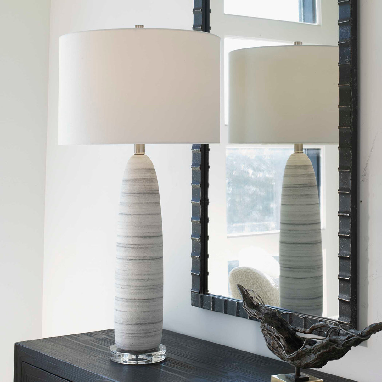White Glazed Ceramic Table Lamp | Oroa.com