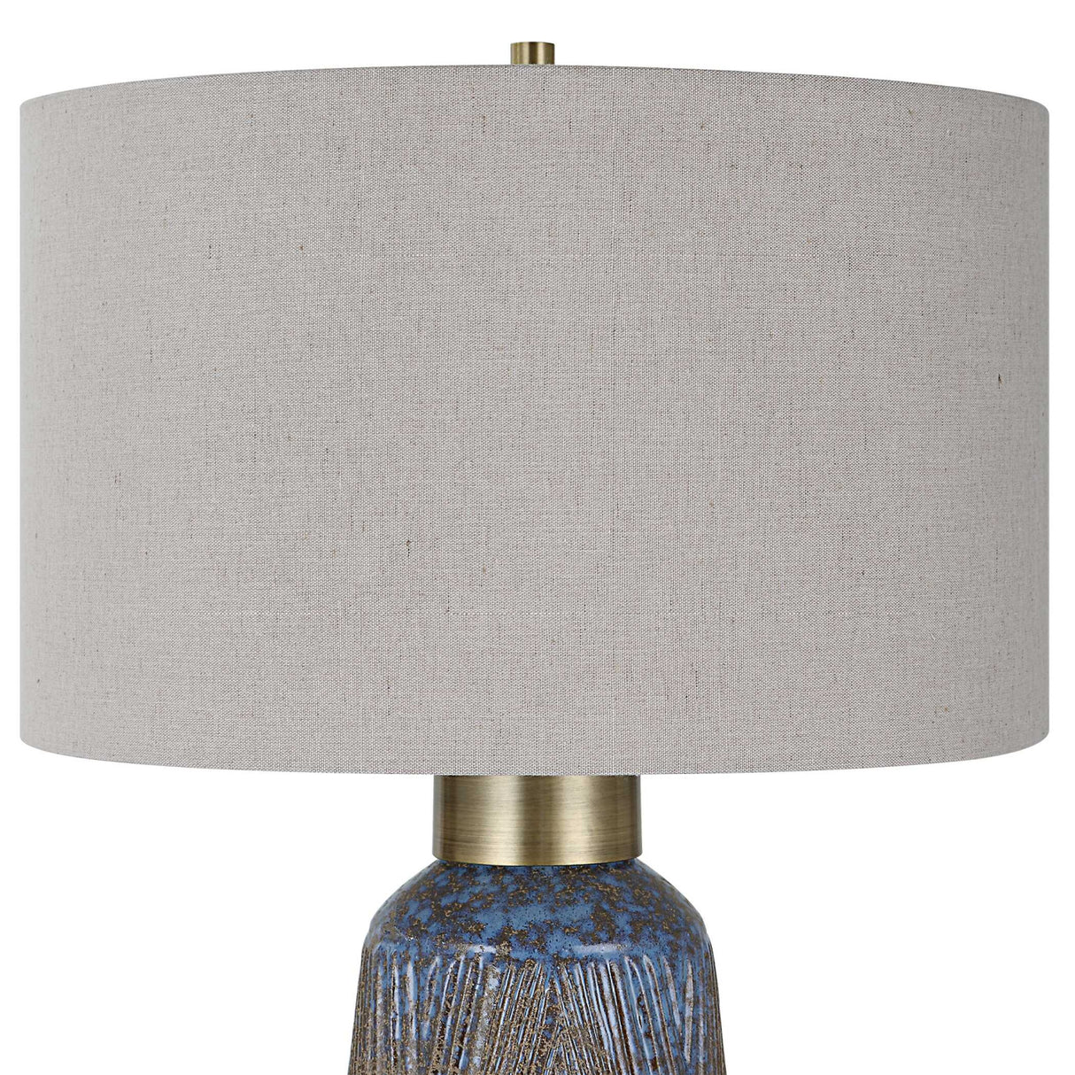 Embossed Glaze Ceramic Table Lamp | Oroa.com