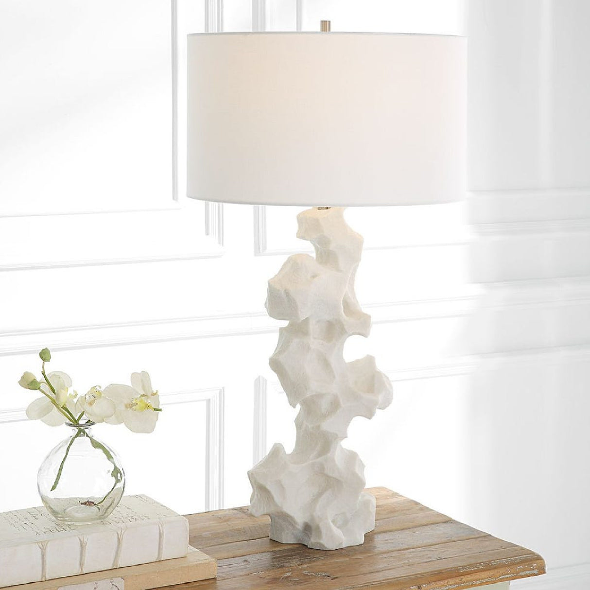 Organic-Shaped White Stone Table Lamp | Oroa.com