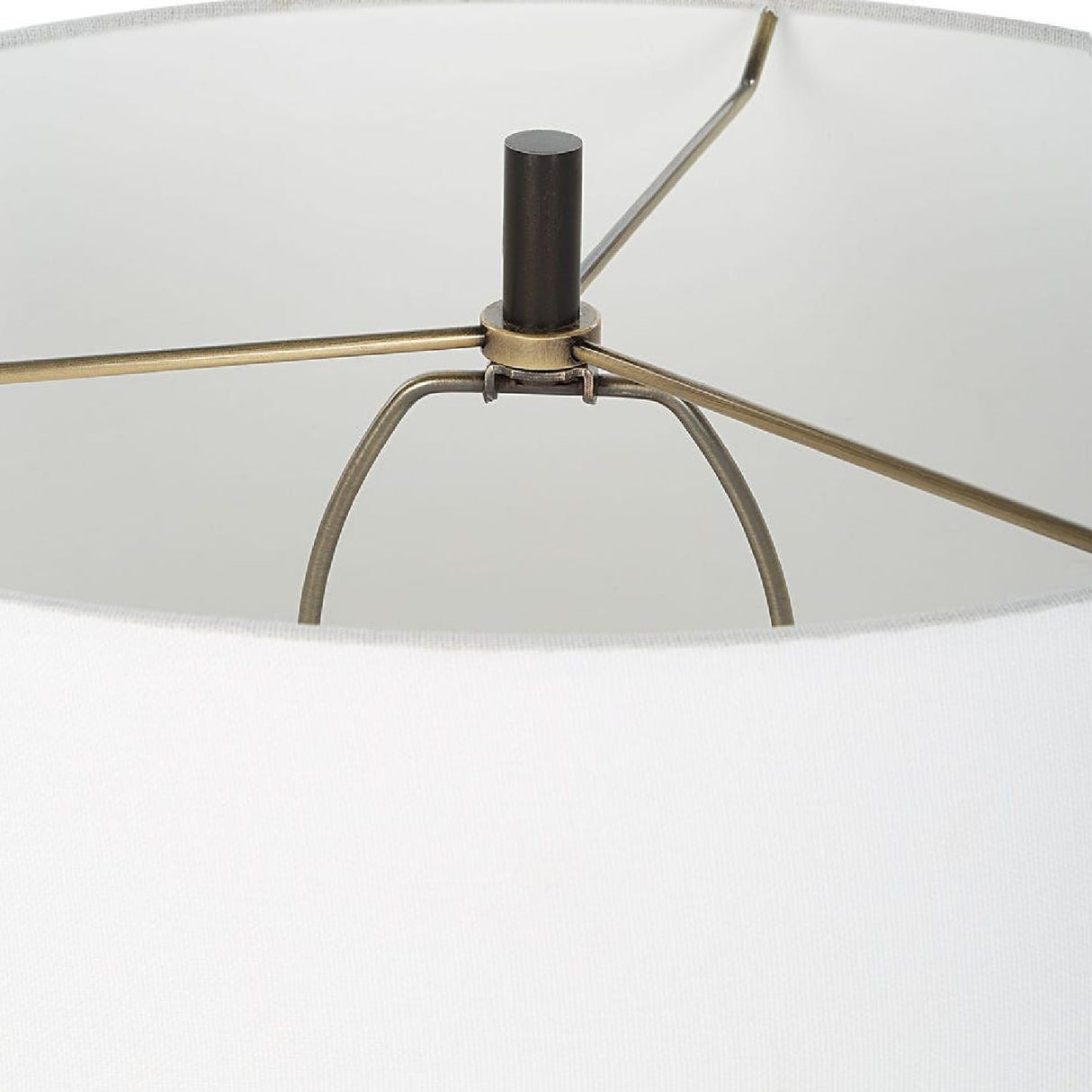 Ceramic White Table Lamp | Oroa.com