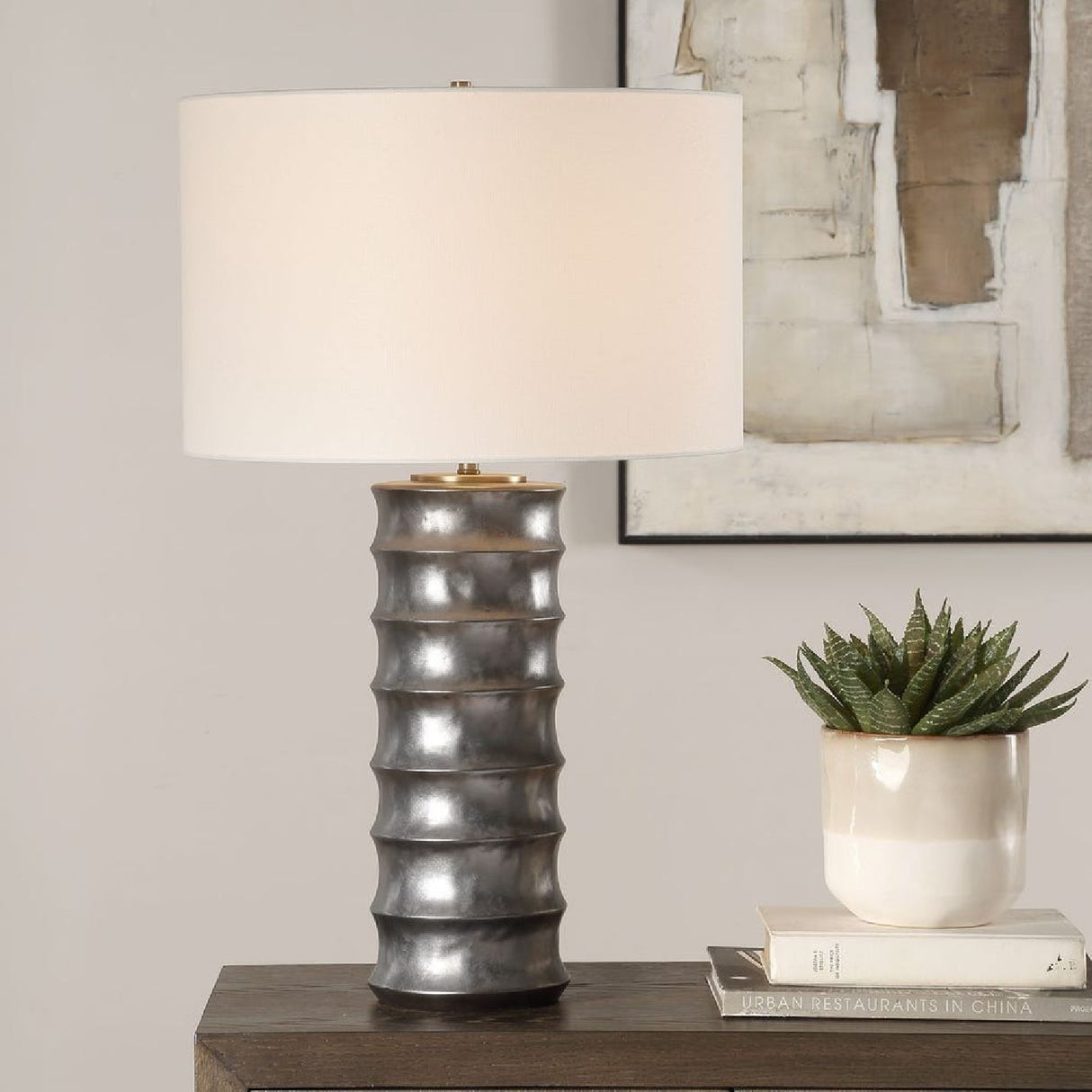 Bronze Porcelain Scalloped Table Lamp | Oroa.com