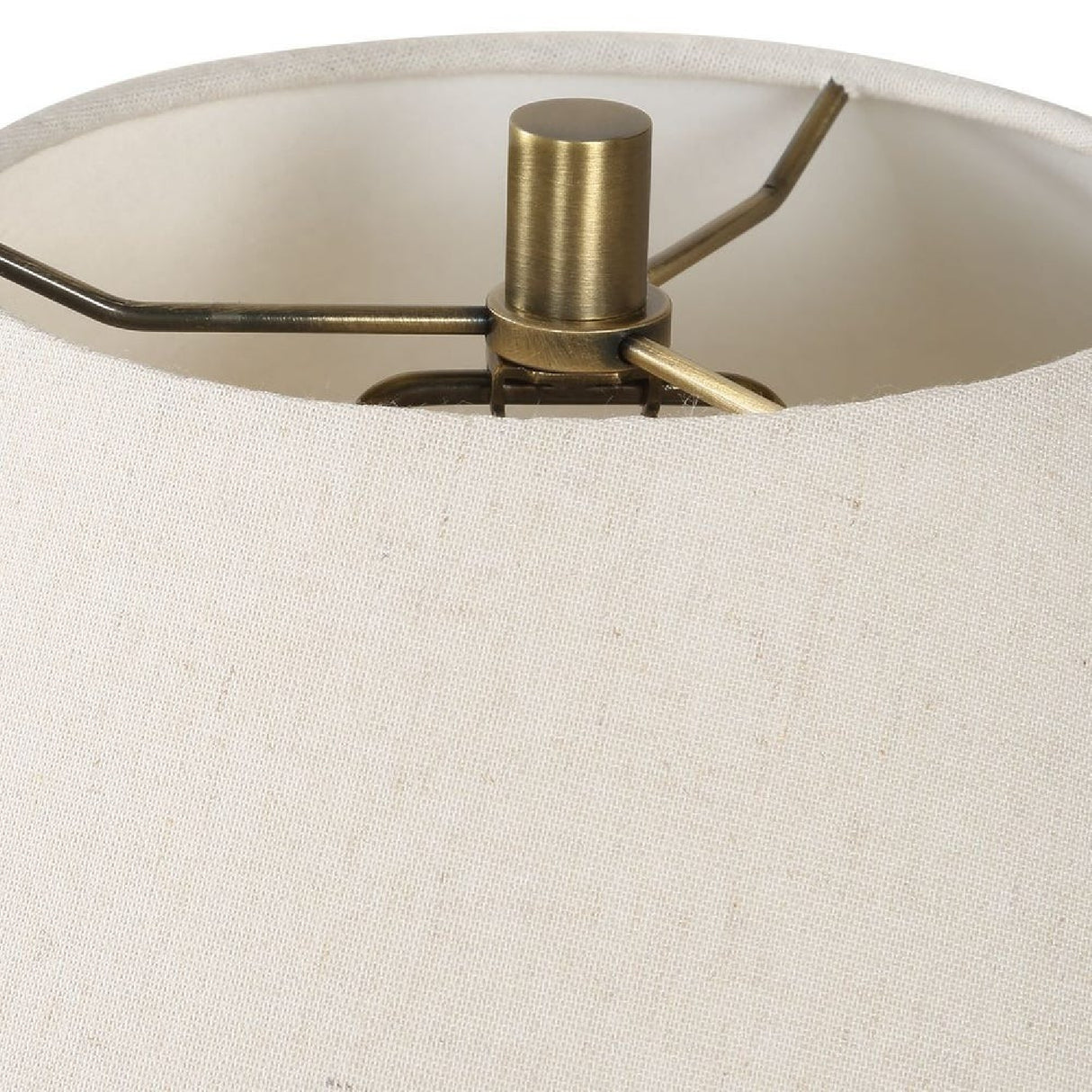 White Distressed Porcelain Table Lamp | Oroa.com
