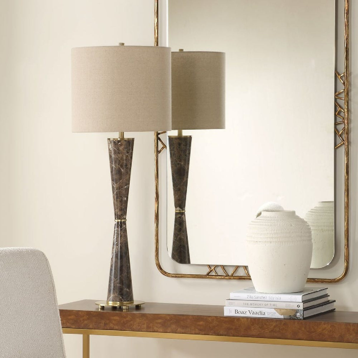 Brown Marble Hourglass Table Lamp | Oroa.com