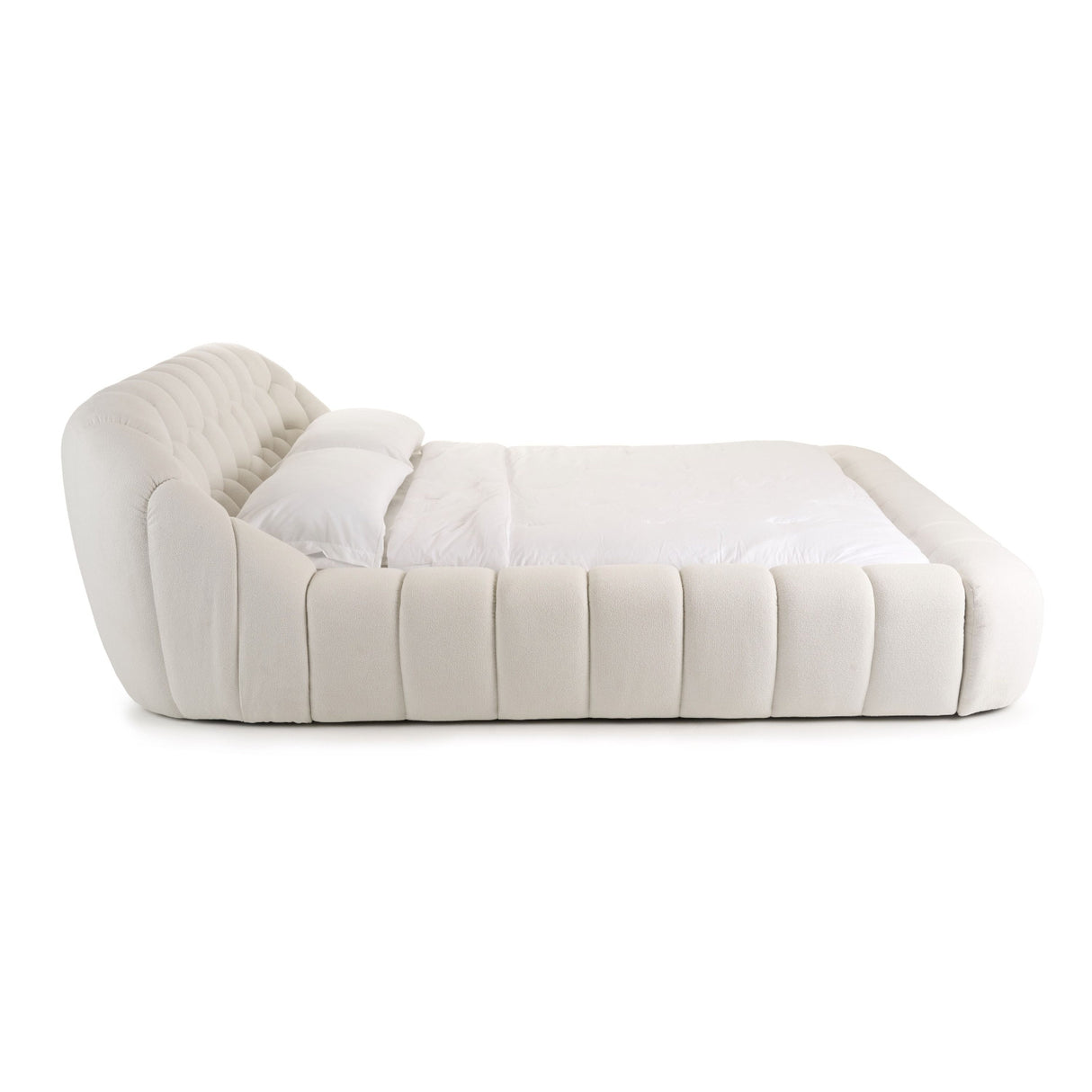 Off-white Hexagonal Tufted Bed | Oroa.com
