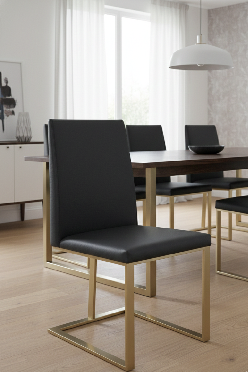 Cantilevered Minimalist Dining Chair | Oroa.com
