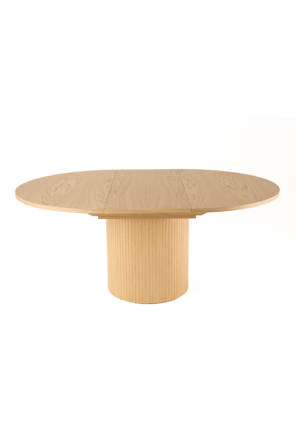 Round Oak Extendable Dining Table | Oroa.com