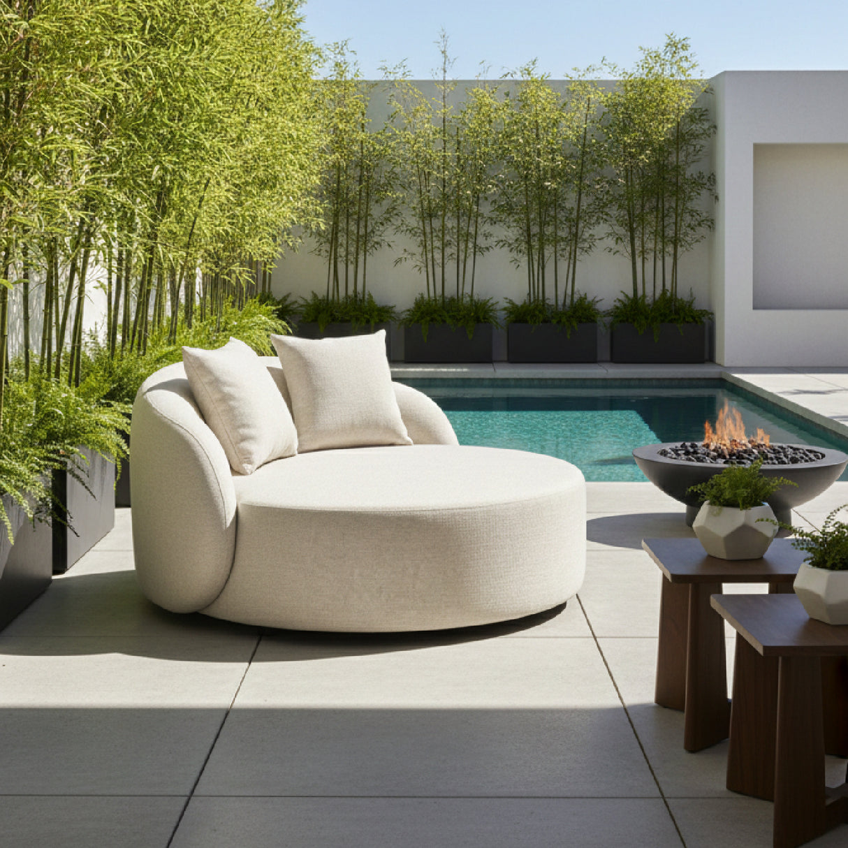 Beige Outdoor Daybed | Oroa.com