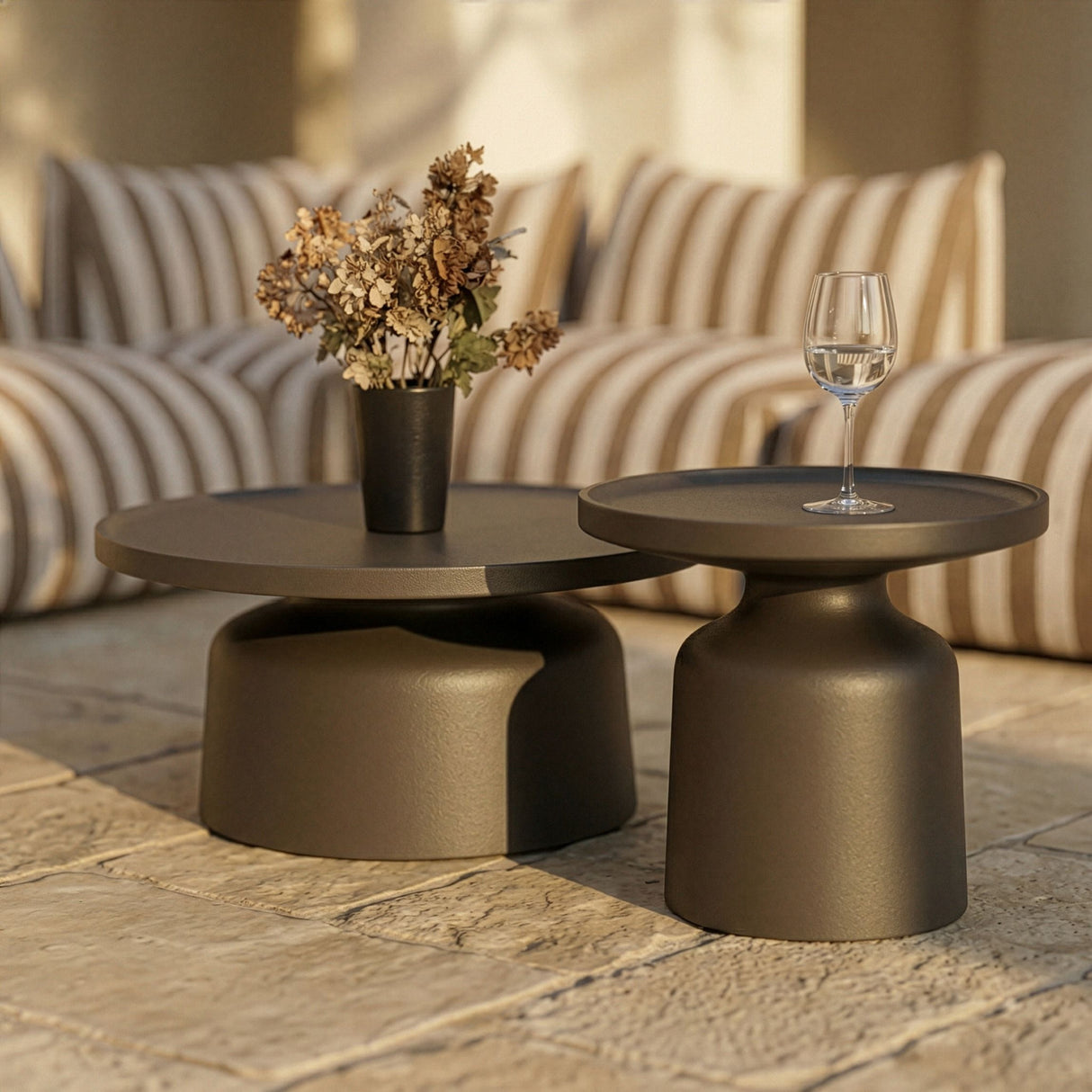 Brown Stripes 8-Piece Outdoor Sofa | Oroa.com