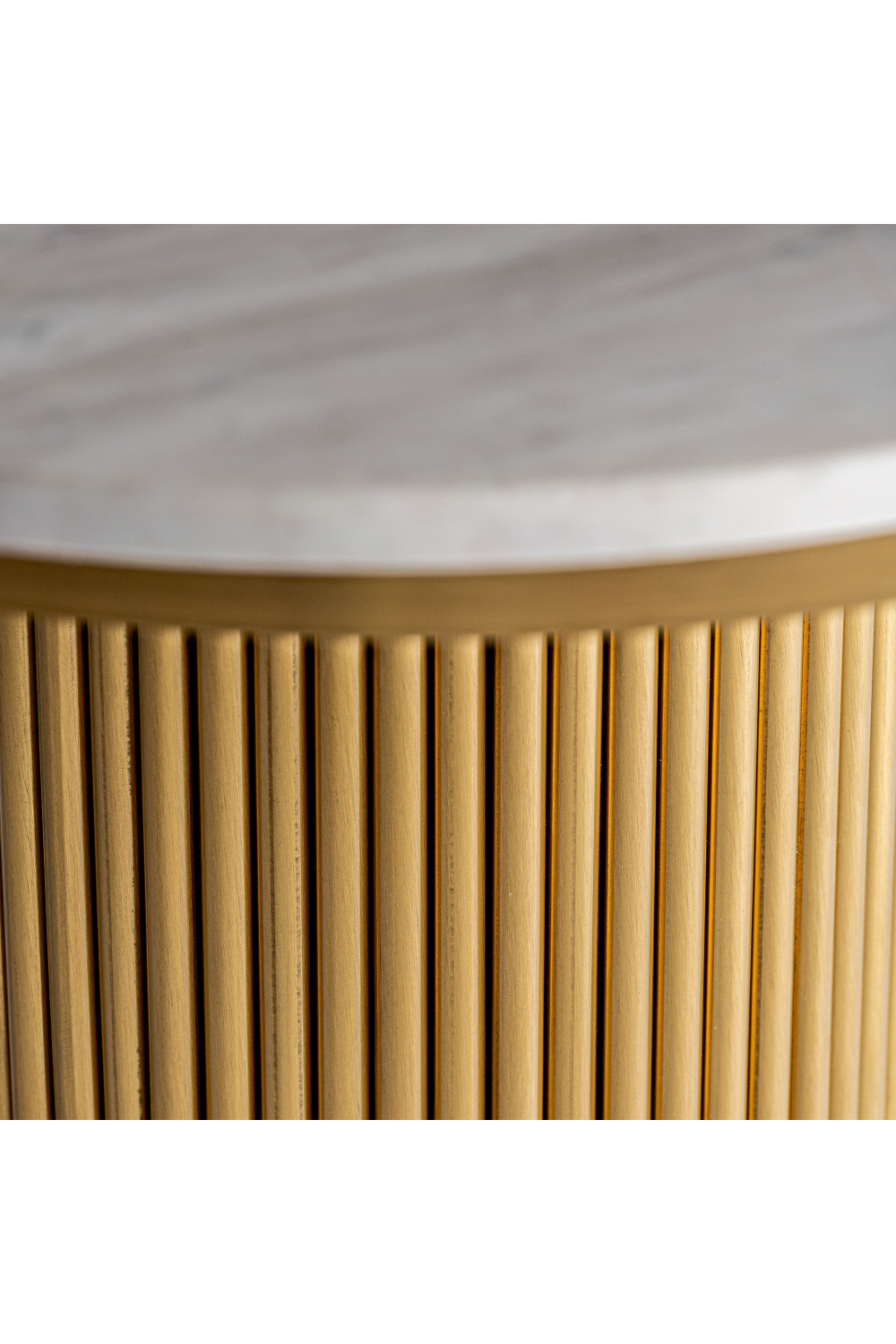 Golden Base Round Bar Table | Oroa.com