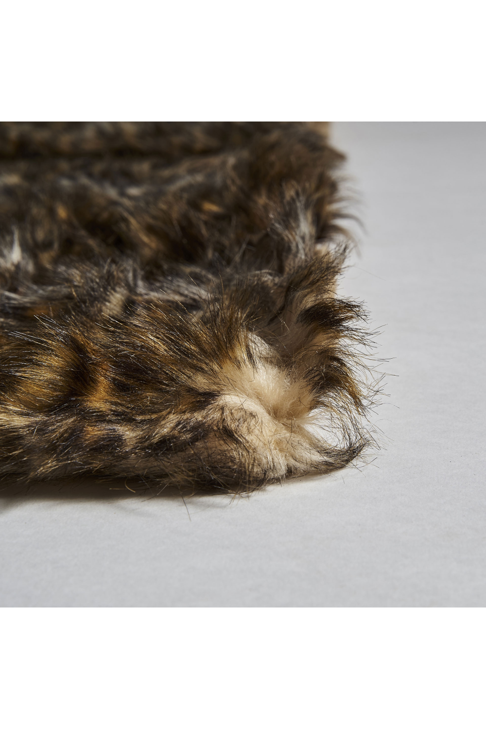 Brown Printed Furry Throw Blanket | Oroa.com