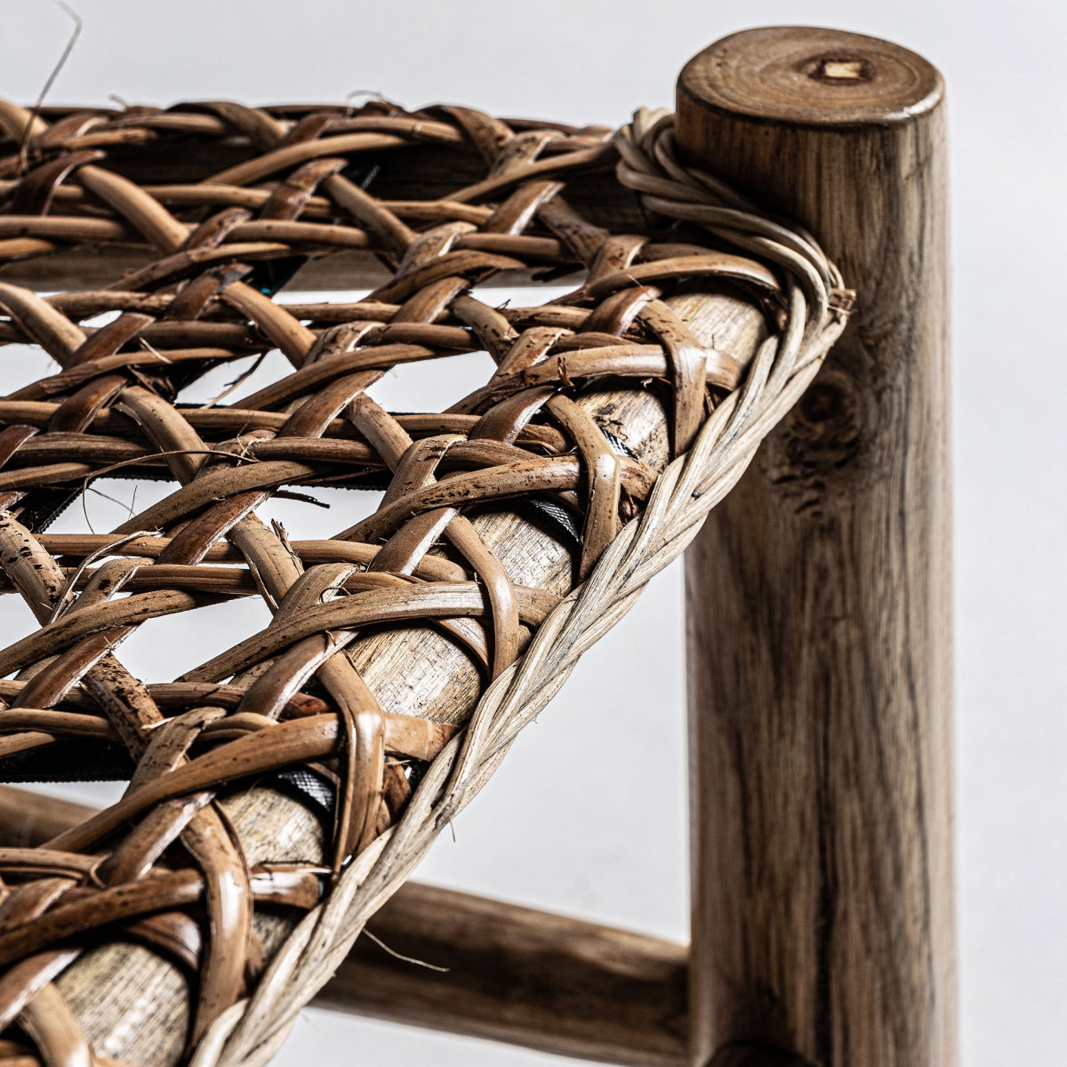 Woven Rattan Lounge Chair | Oroa.com
