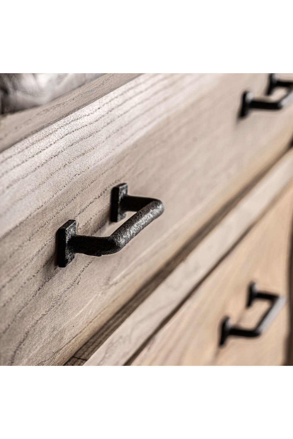 Elm Wood Chest of Drawers | Oroa.com