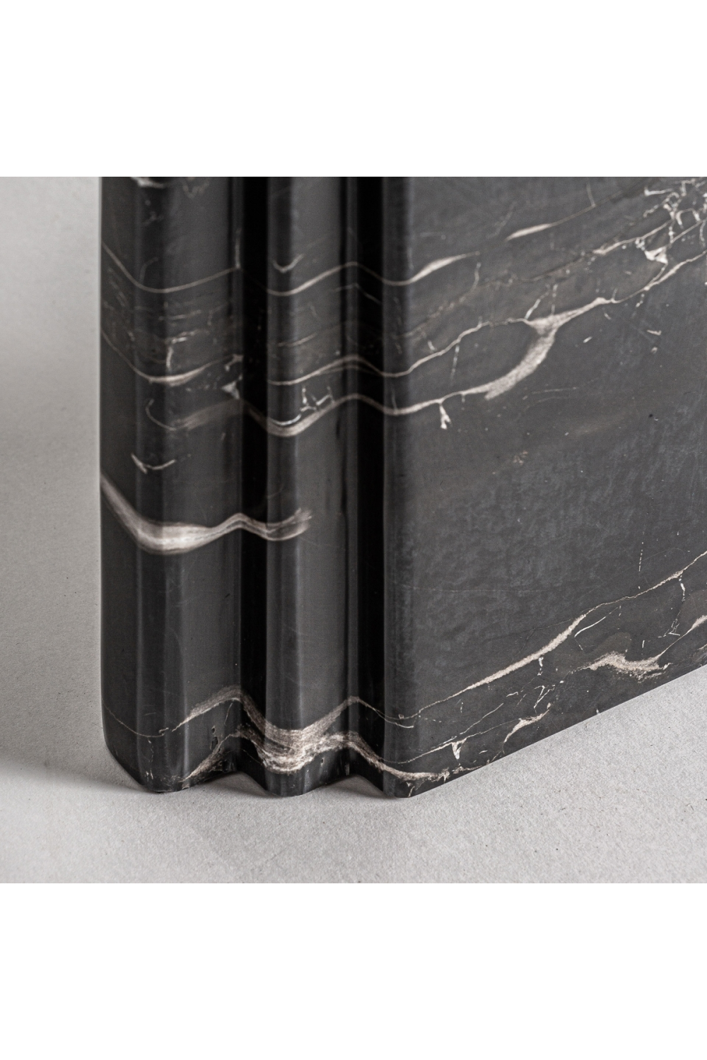 Black Marble Table Lamp | Oroa.com