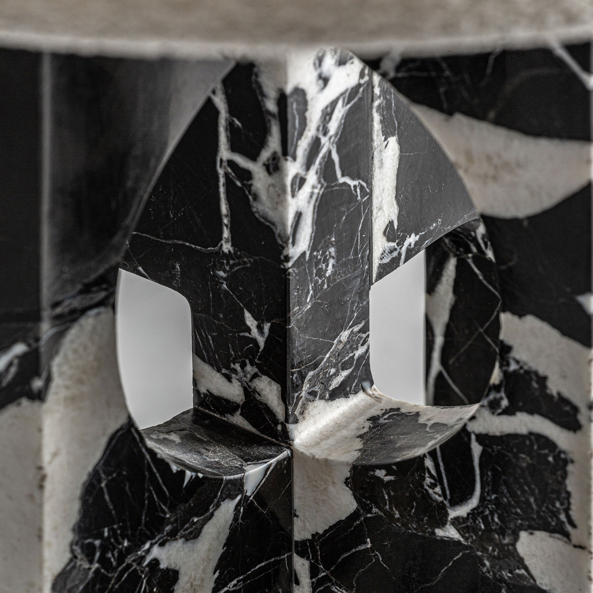 White Cotton Marble Table Lamp | Oroa.com