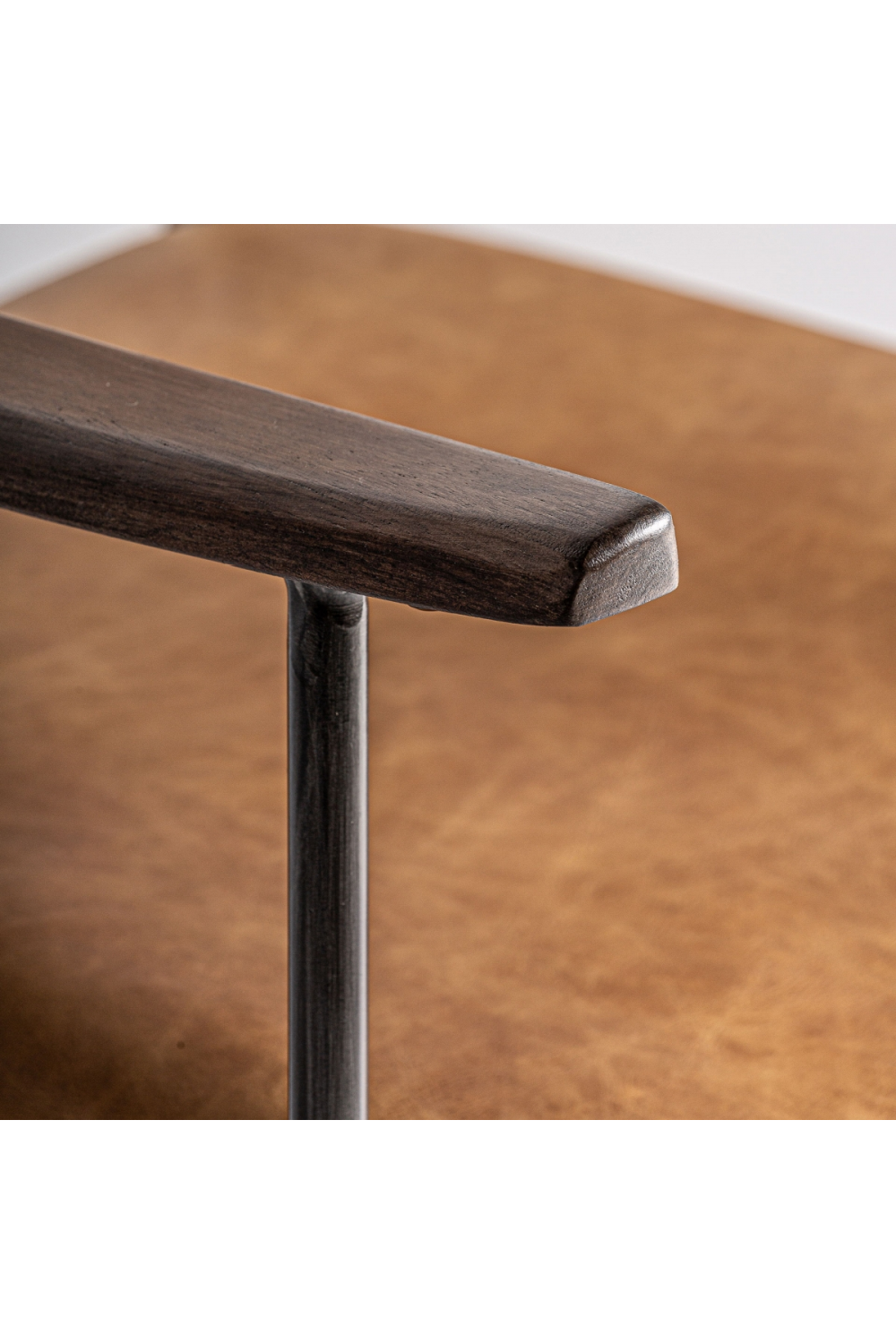 Brown Leather Armchair | Oroa.com