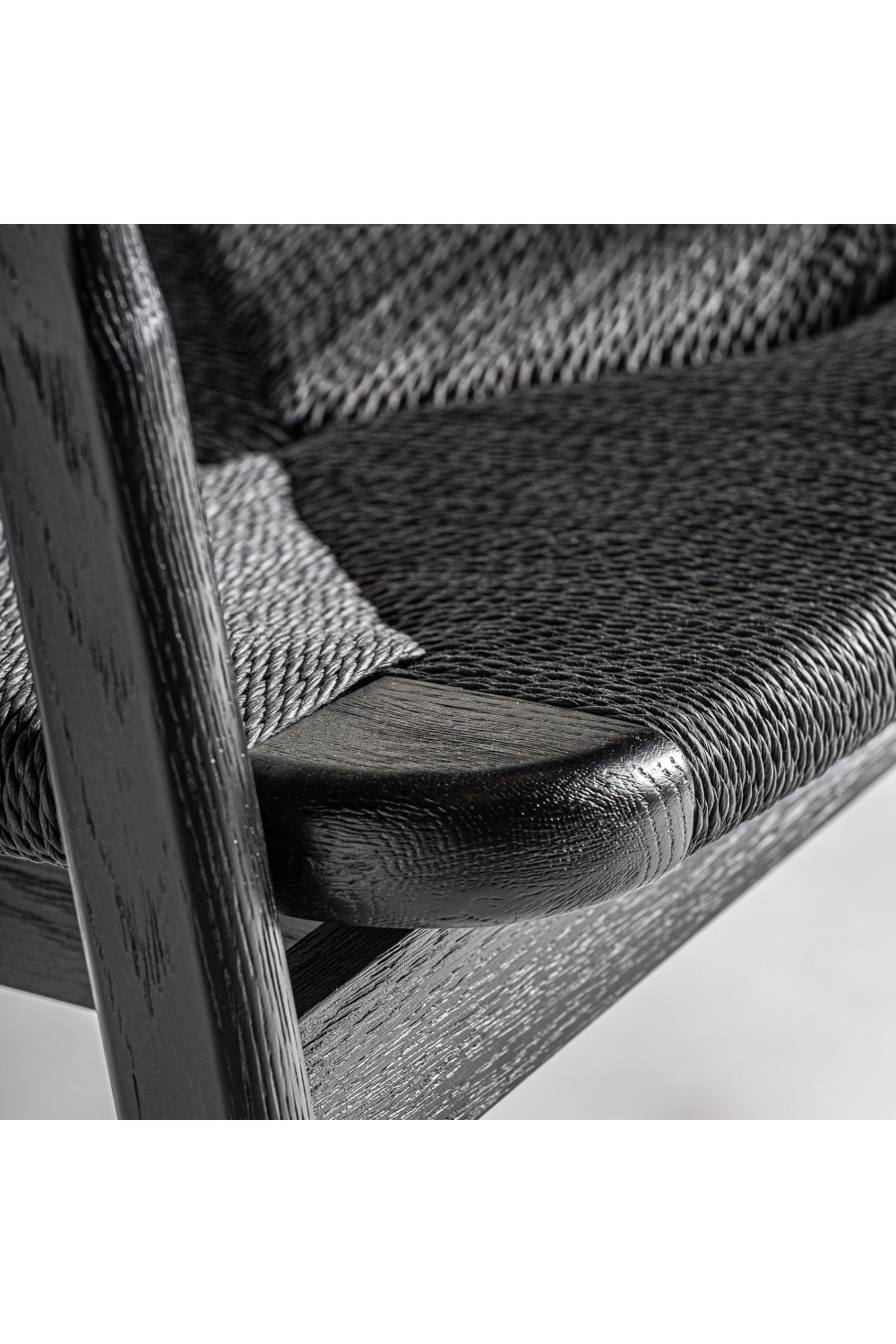 Black Oak Accent Chair | Oroa.com