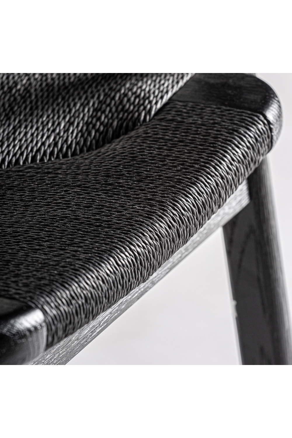 Black Oak Accent Chair | Oroa.com