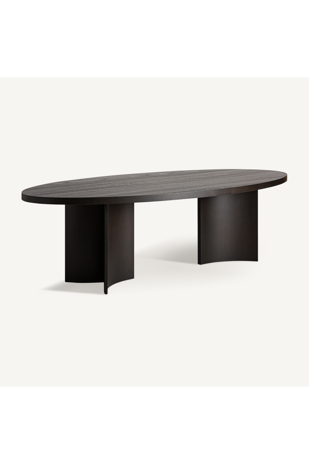 Brown Oak Oval Dining Table | Oroa.com
